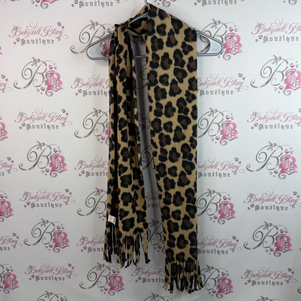 Old Navy scarf scarve tassel cheetah Leopard Print Scarf - Black and Tan